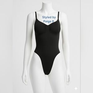 💕NEW SKIMS Seamless Sculpt Thong Bodysuit Shaper Shaping Shapewear Black ONYX L